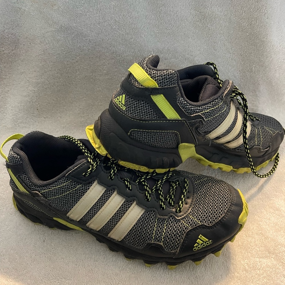 Adidas Men’s Size 7 Shoes